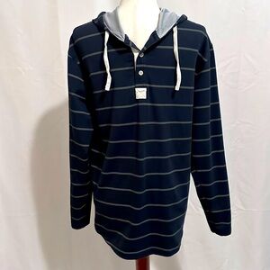 NWOT Men’s BYLY LUX Drop Cut Hooded Henley. Size: M